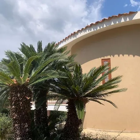 Marika Villa